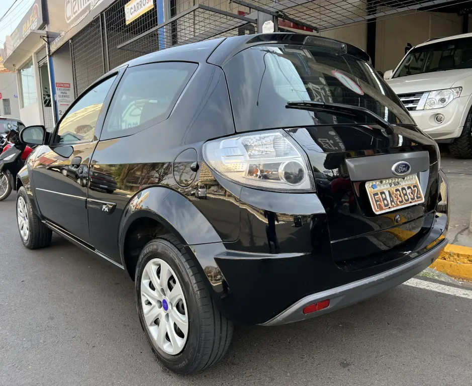 FORD Ka Hatch - Foto