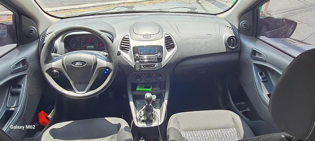 FORD Ka + Sedan - Miniatura