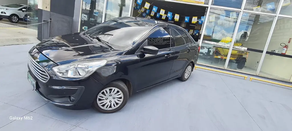 FORD Ka + Sedan - Foto