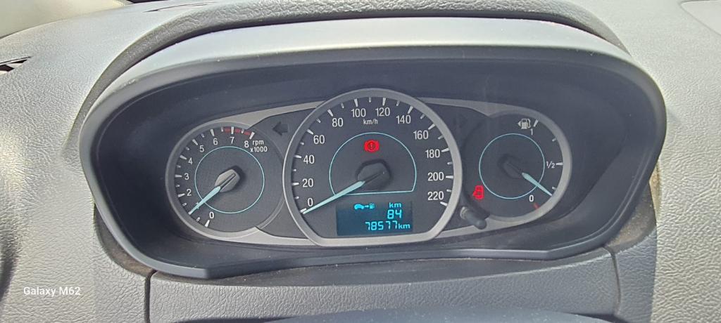 FORD Ka + Sedan - Miniatura