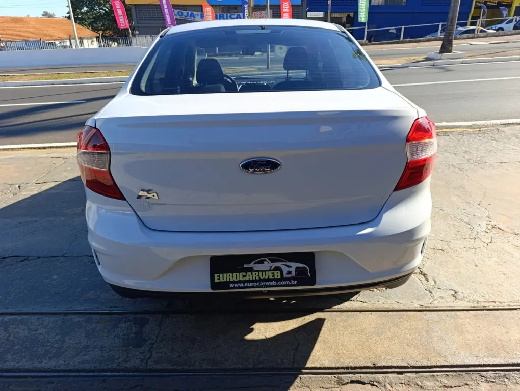 FORD Ka + Sedan - Foto
