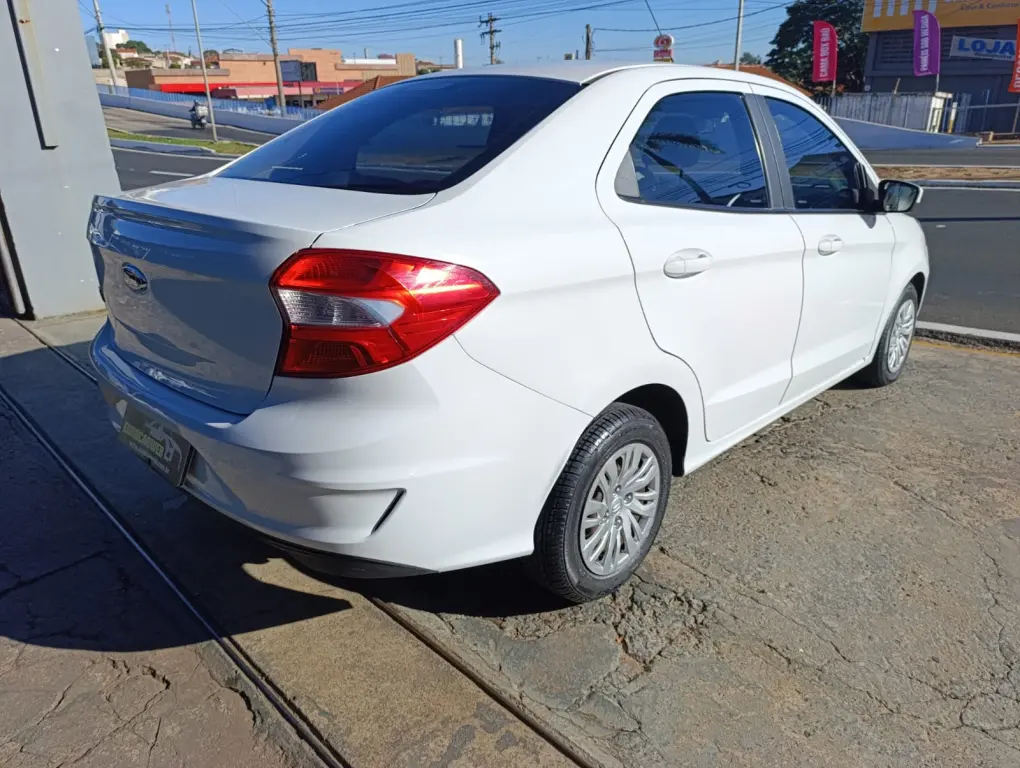 FORD Ka + Sedan - Foto