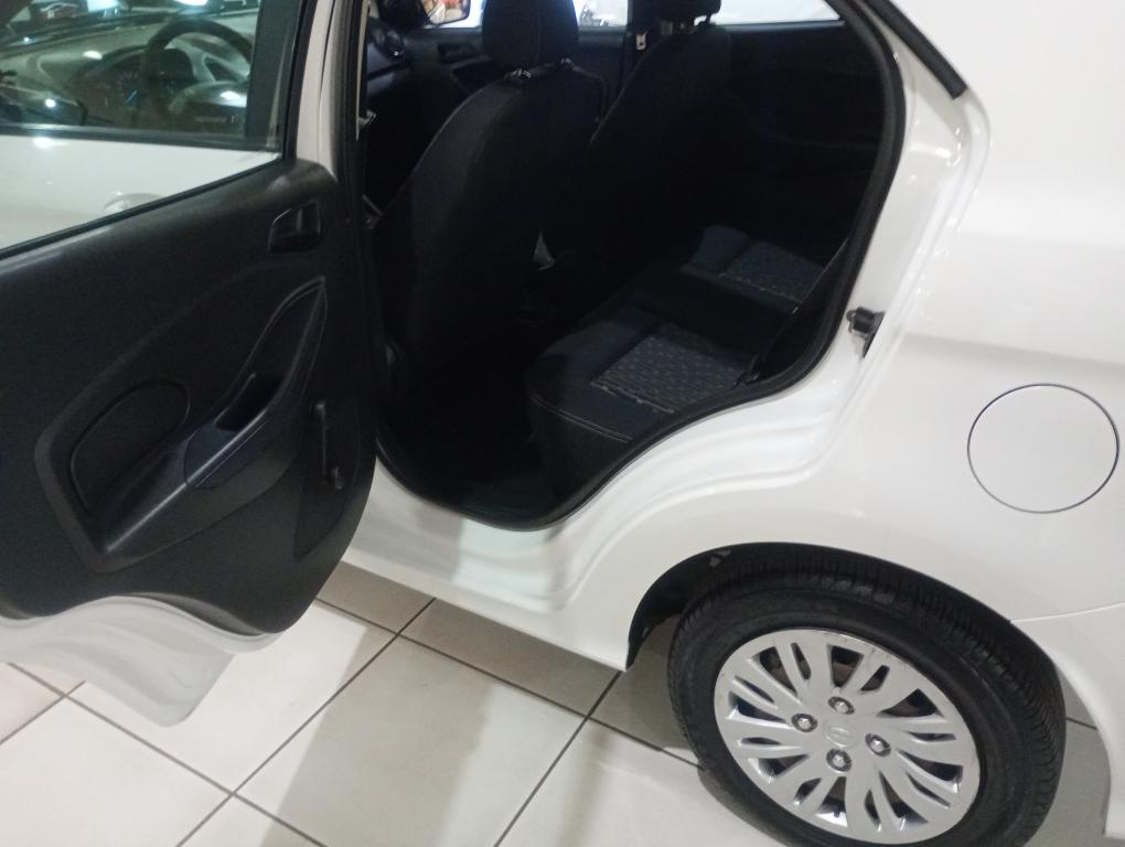 FORD Ka + Sedan - Miniatura