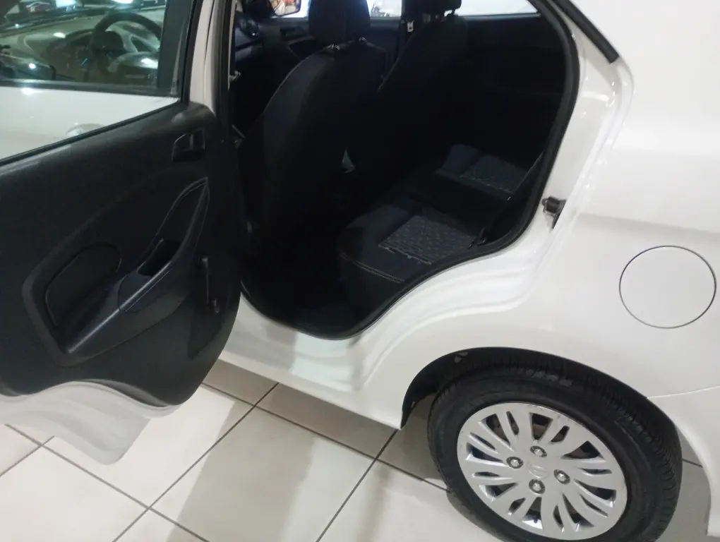 FORD Ka + Sedan - Foto