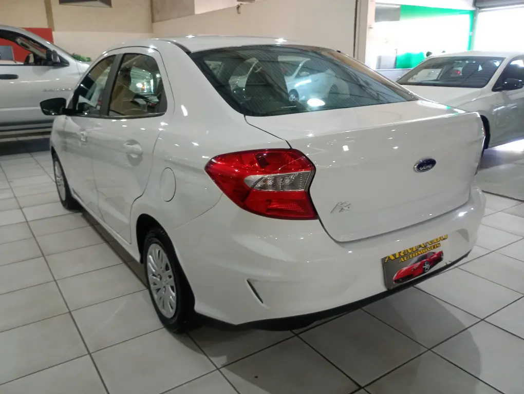 FORD Ka + Sedan - Foto