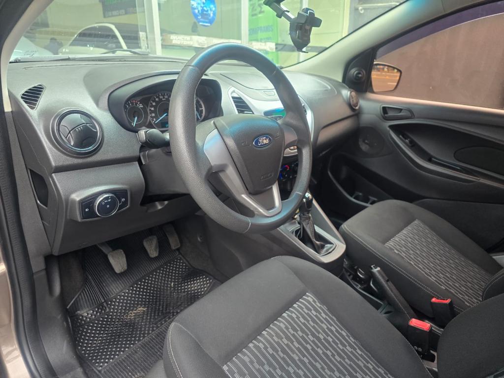 FORD Ka + Sedan - Miniatura