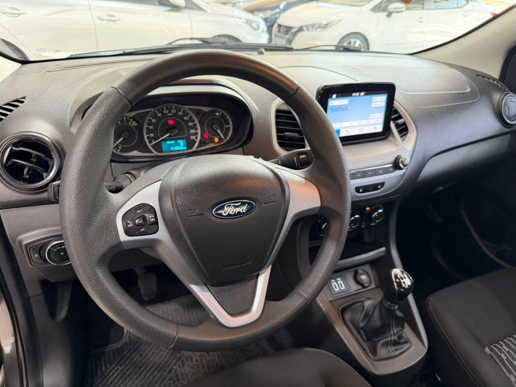 FORD Ka + Sedan - Foto