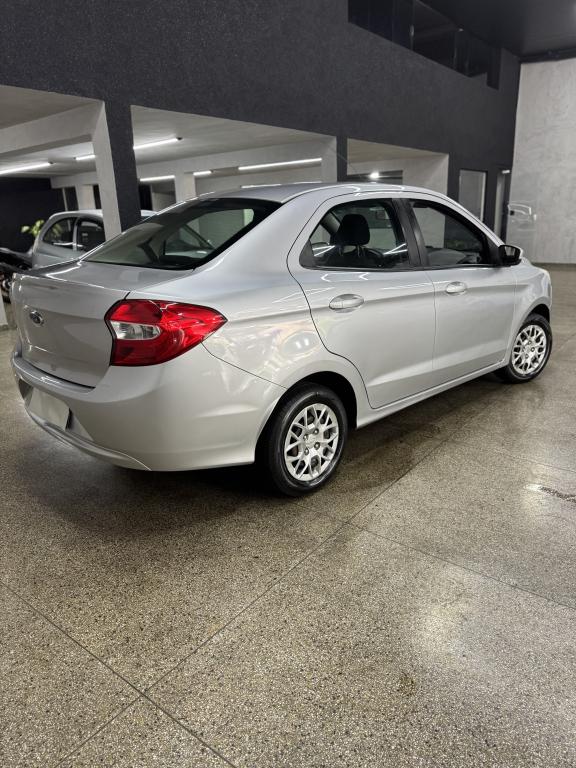 FORD Ka + Sedan - Foto