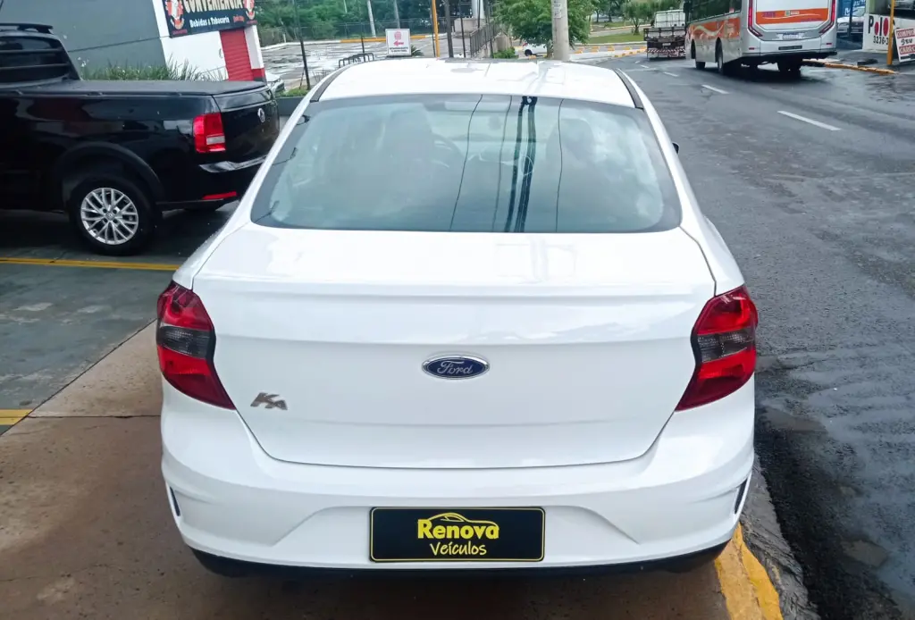 FORD Ka + Sedan - Foto