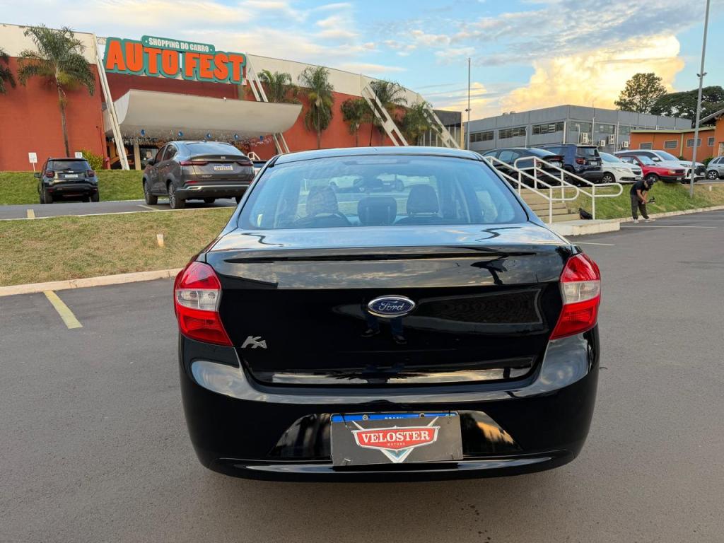 FORD Ka + Sedan - Foto