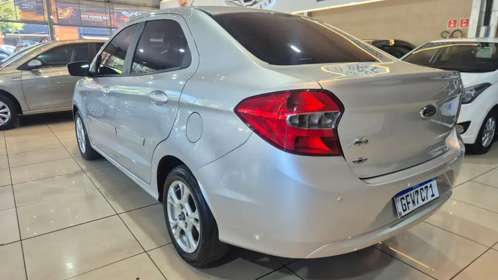 FORD Ka + Sedan - Foto