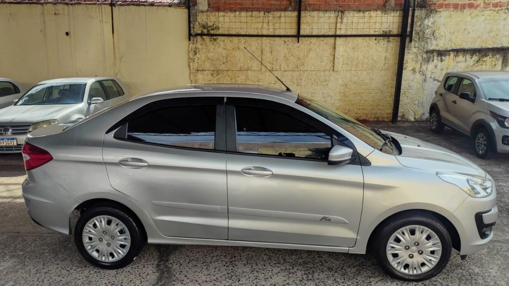 FORD Ka + Sedan - Foto