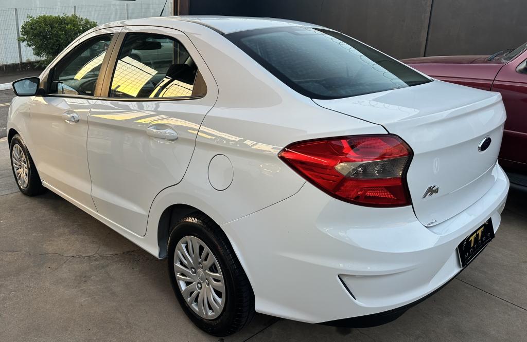 FORD Ka + Sedan - Foto