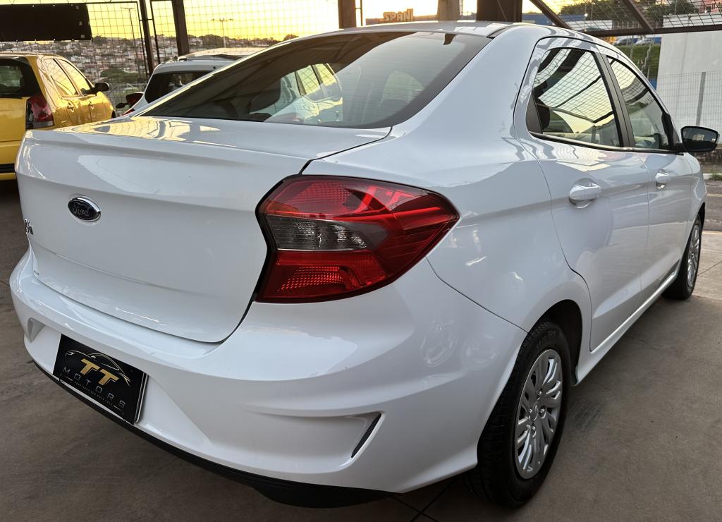 FORD Ka + Sedan - Foto