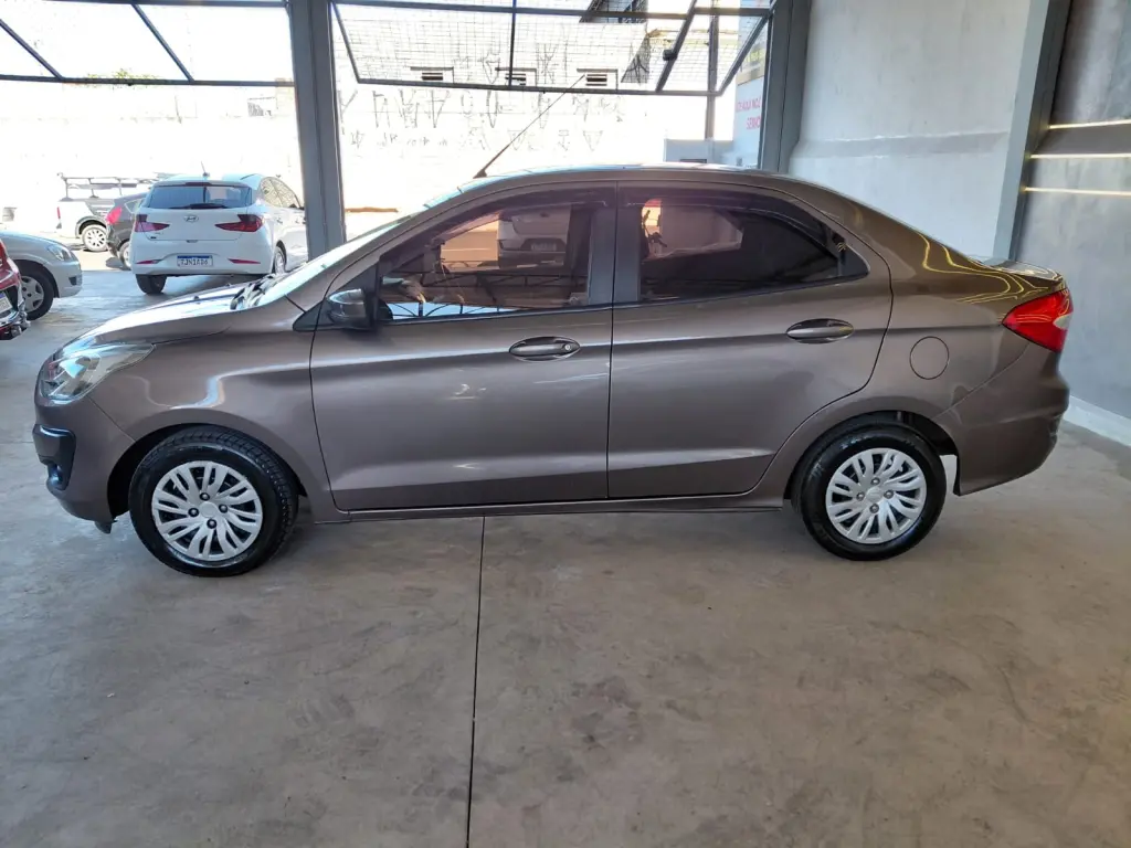 FORD Ka + Sedan - Foto