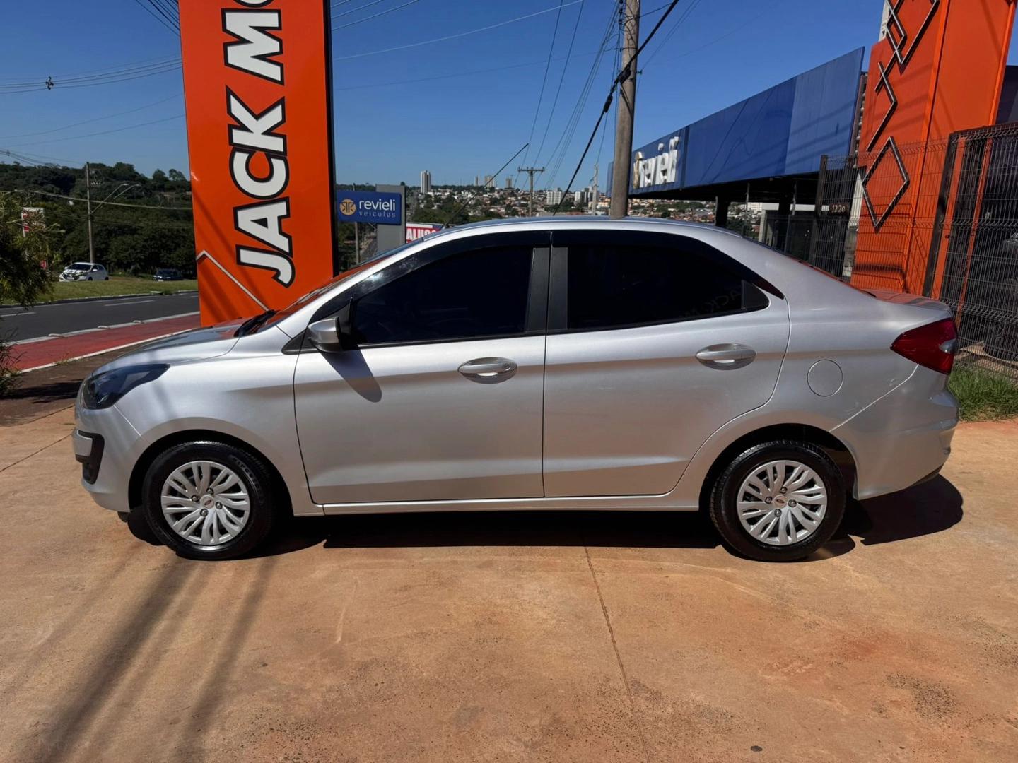 FORD Ka + Sedan - Foto