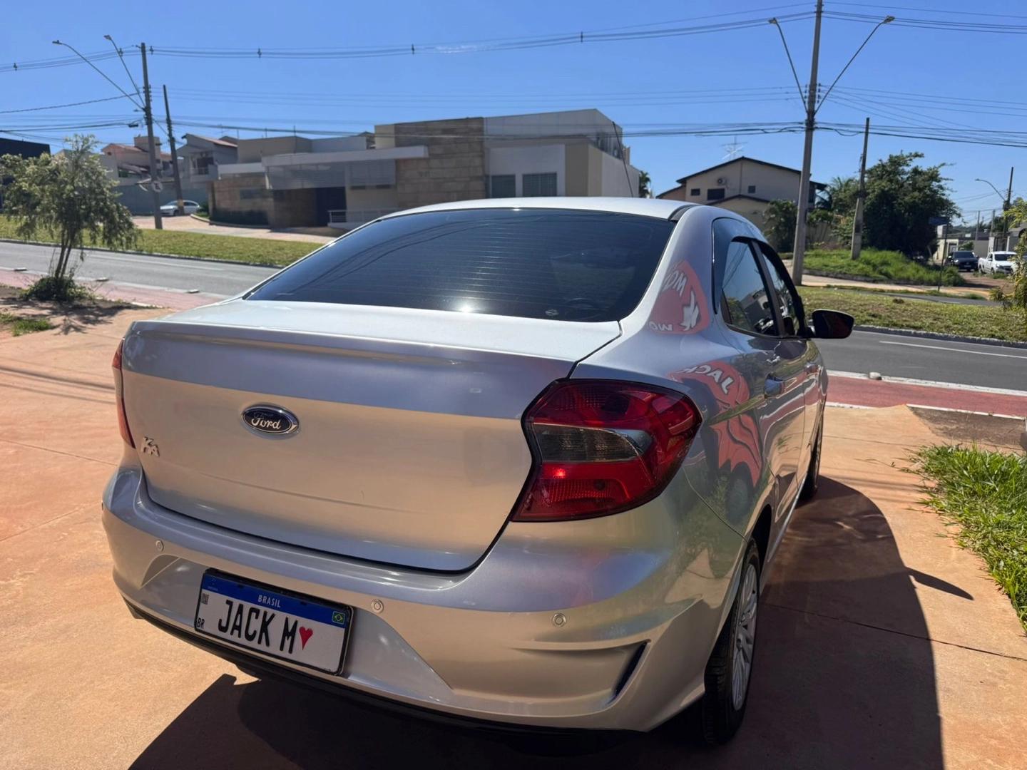 FORD Ka + Sedan - Foto