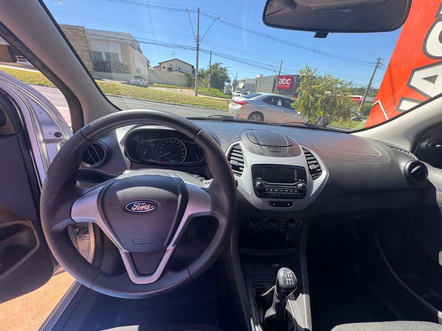 FORD Ka + Sedan - Foto