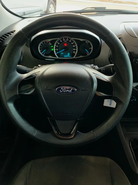 FORD Ka + Sedan - Foto