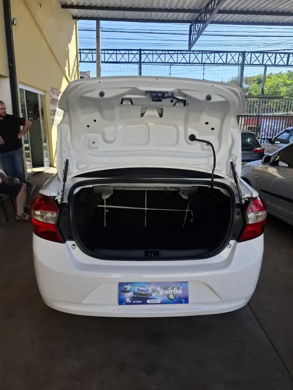 FORD Ka + Sedan - Foto