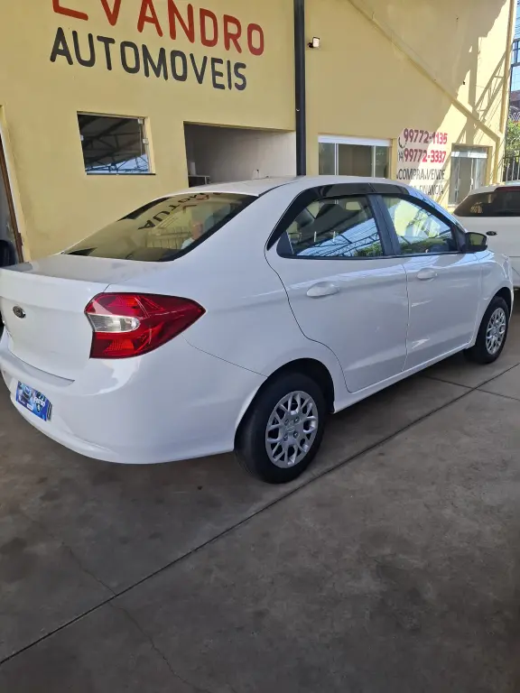 FORD Ka + Sedan - Foto