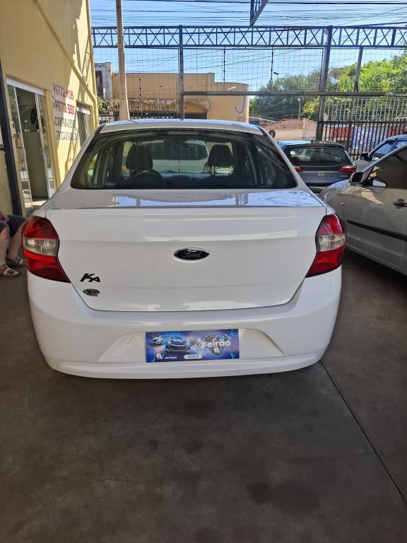 FORD Ka + Sedan - Foto
