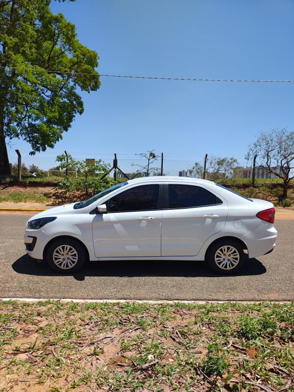 FORD Ka + Sedan - Miniatura