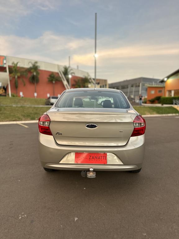 FORD Ka + Sedan - Foto