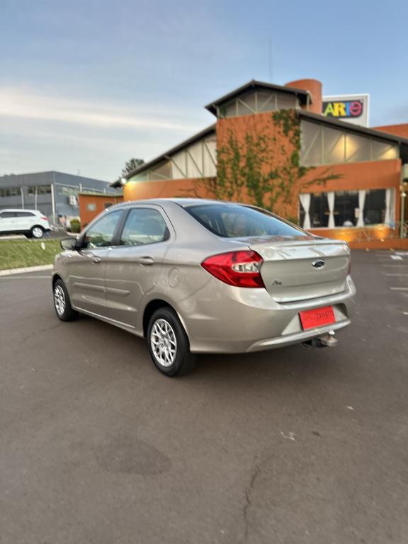 FORD Ka + Sedan - Foto