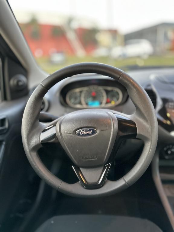 FORD Ka + Sedan - Foto