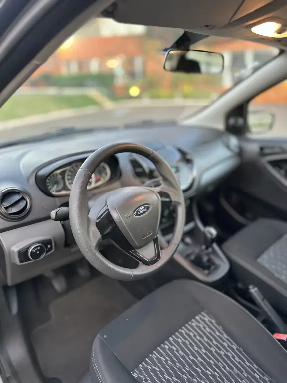 FORD Ka + Sedan - Foto