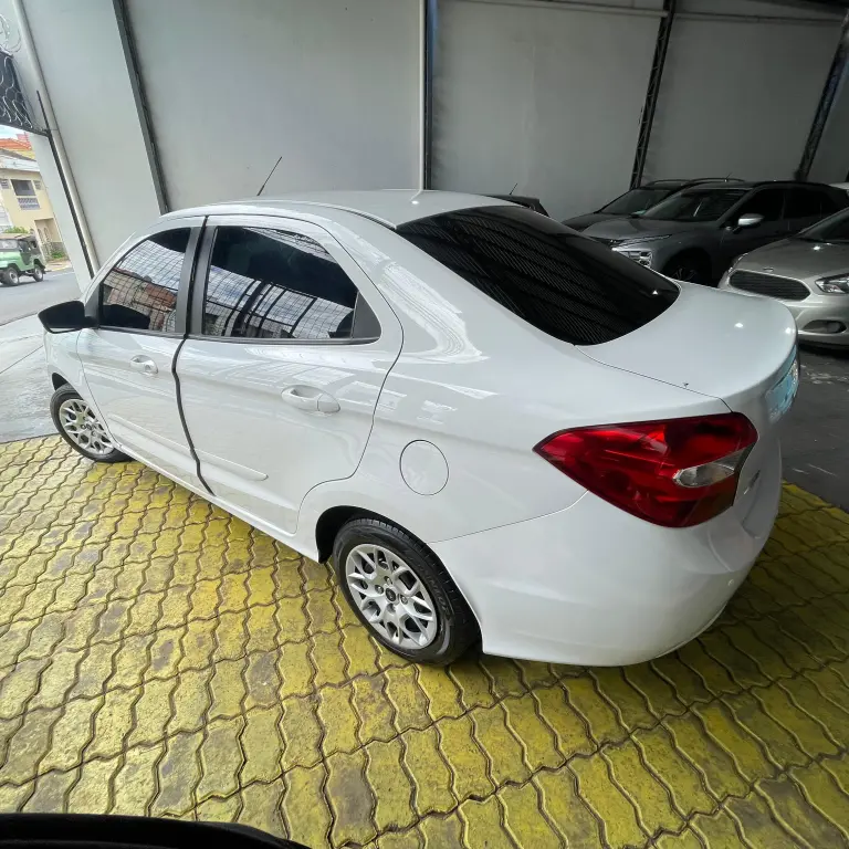 FORD Ka + Sedan - Foto