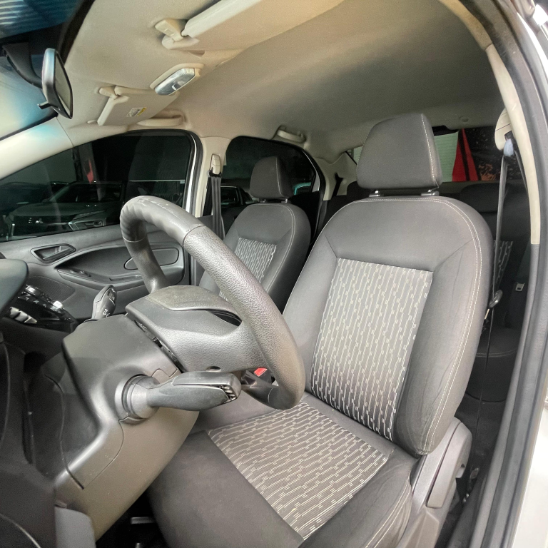 FORD Ka + Sedan - Foto