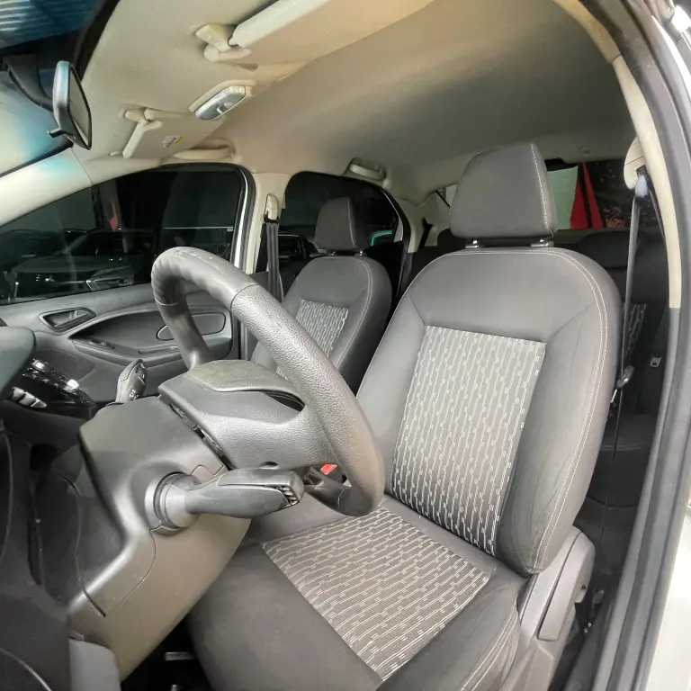 FORD Ka + Sedan - Foto