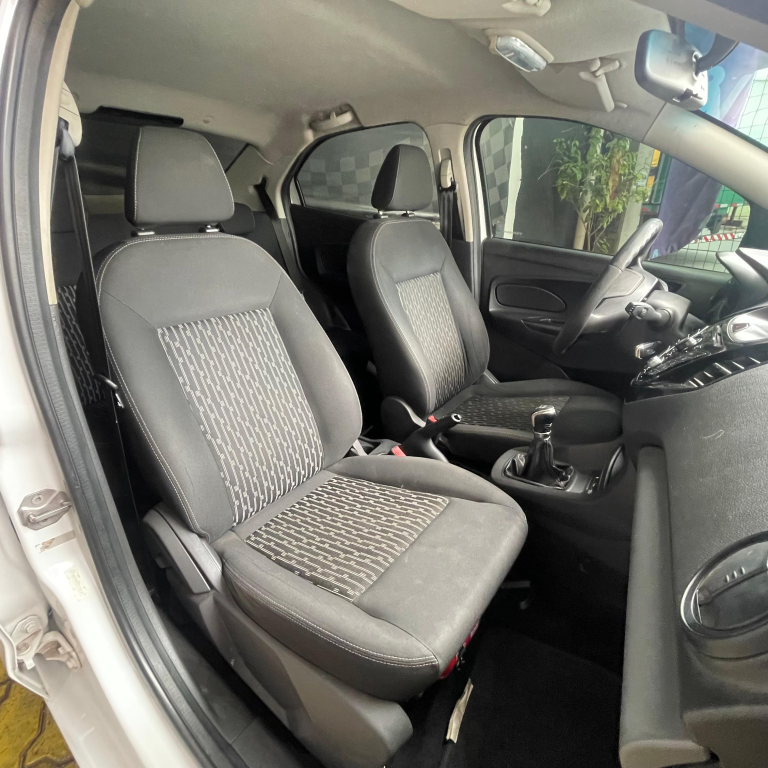 FORD Ka + Sedan - Foto