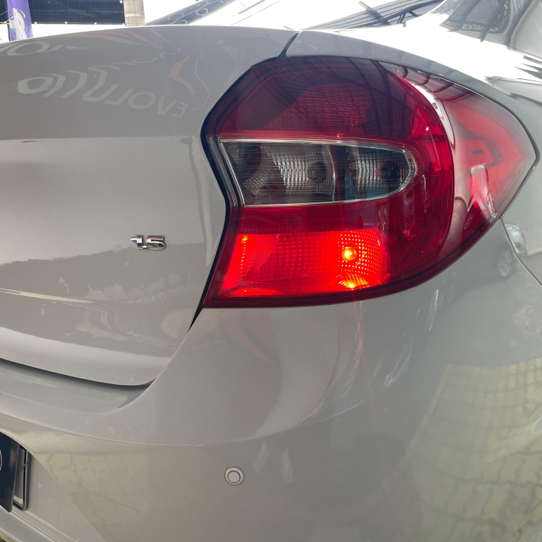 FORD Ka + Sedan - Foto