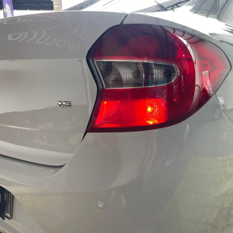 FORD Ka + Sedan - Foto