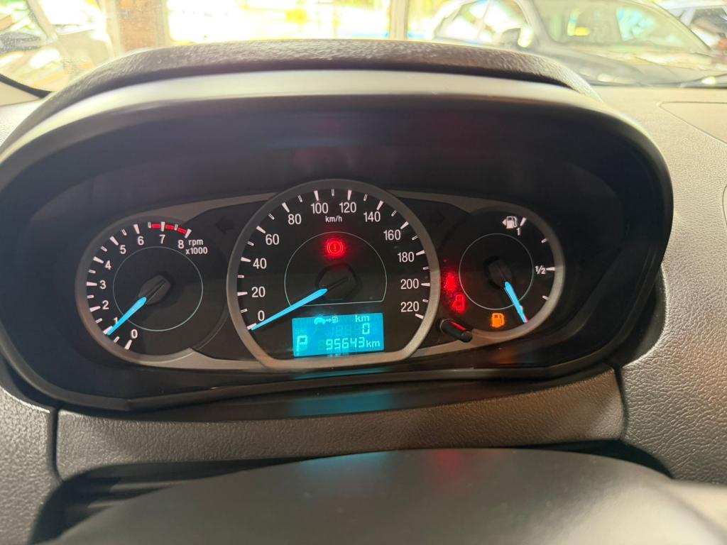 FORD Ka + Sedan - Foto