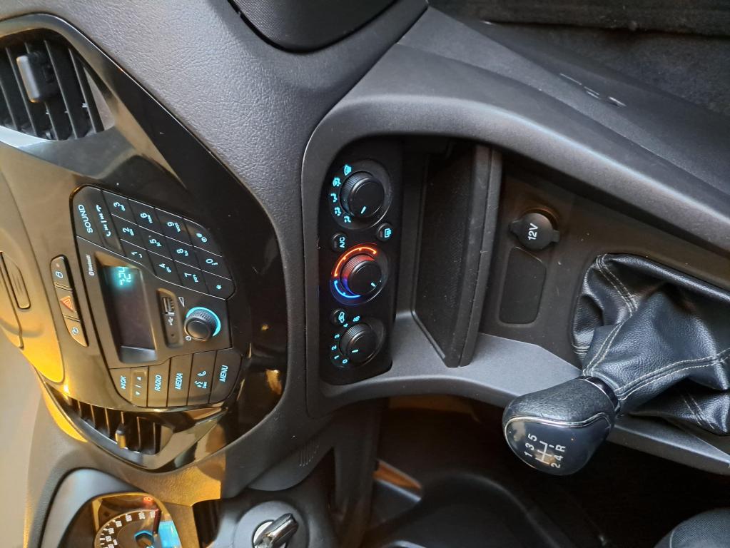 FORD Ka + Sedan - Foto