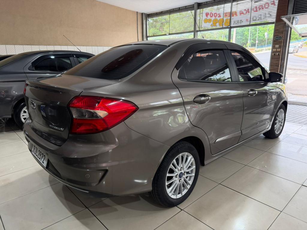 FORD Ka + Sedan - Foto