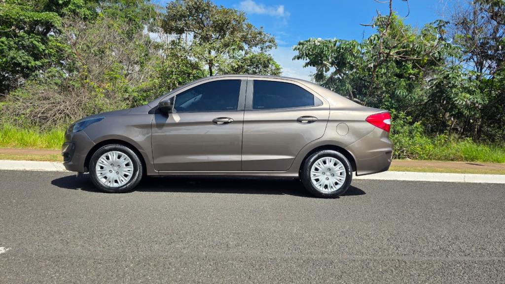 FORD Ka + Sedan - Foto