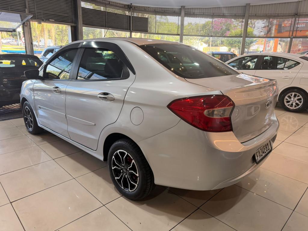 FORD Ka + Sedan - Foto