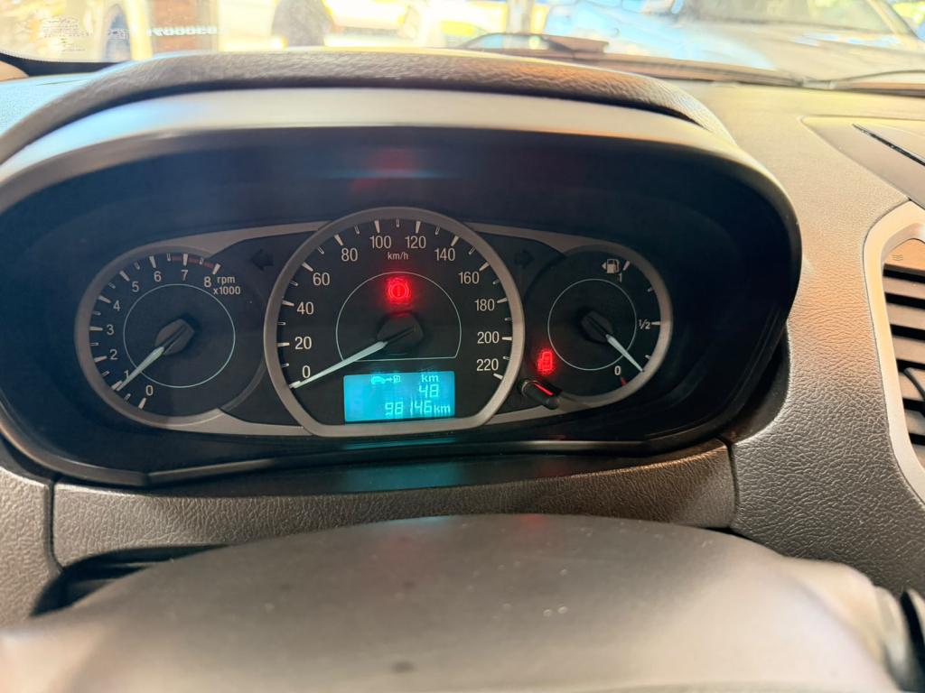 FORD Ka + Sedan - Foto