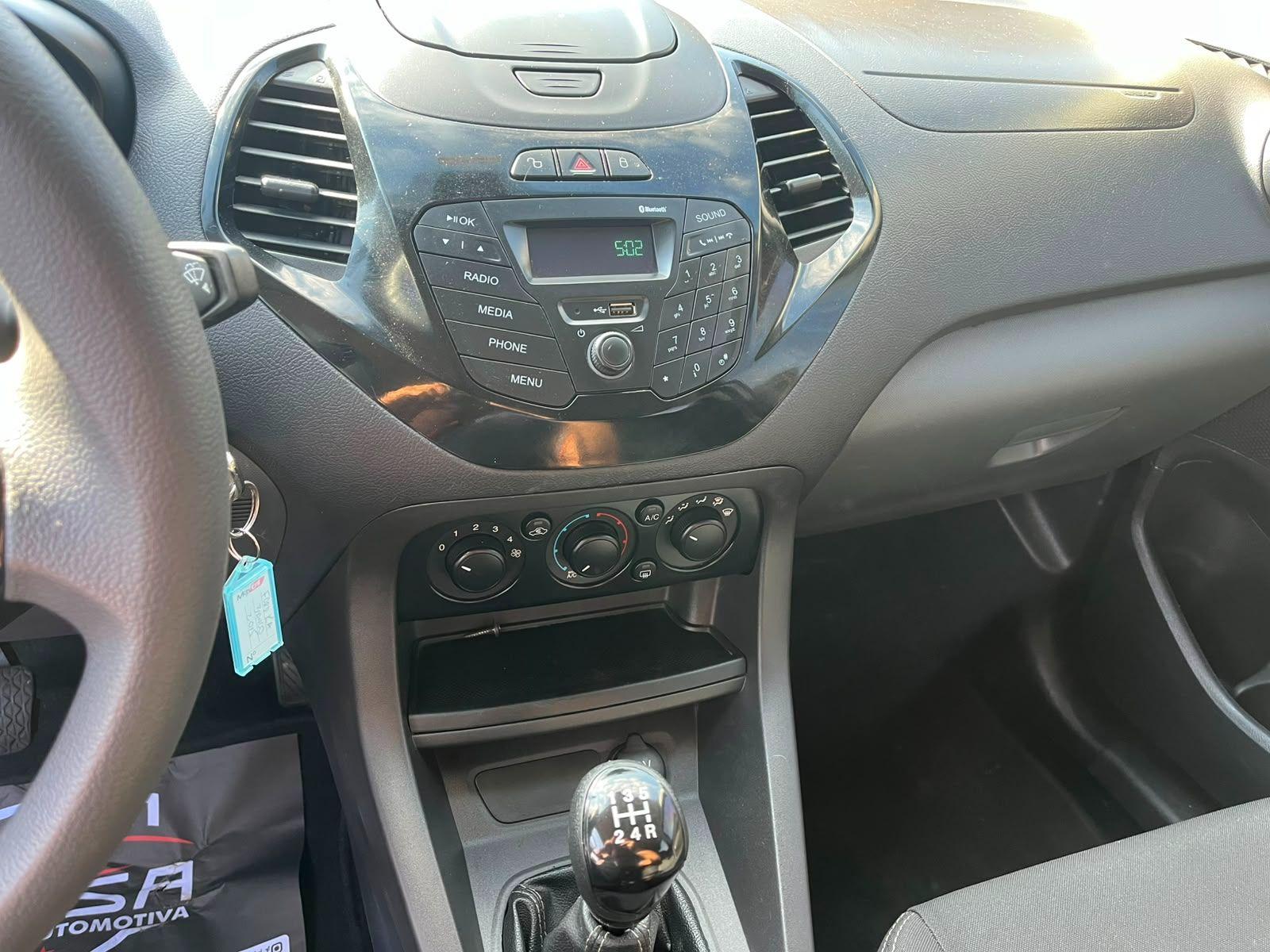 FORD Ka + Sedan - Foto
