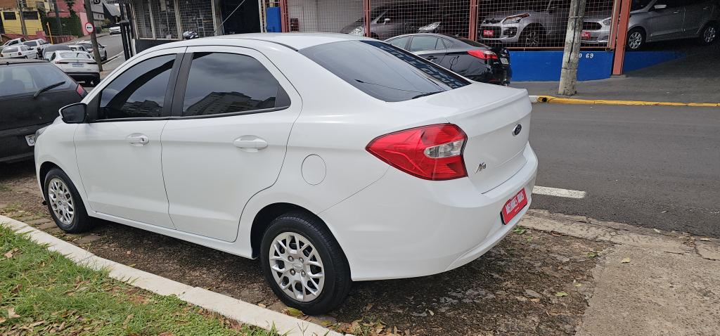 FORD Ka + Sedan - Foto