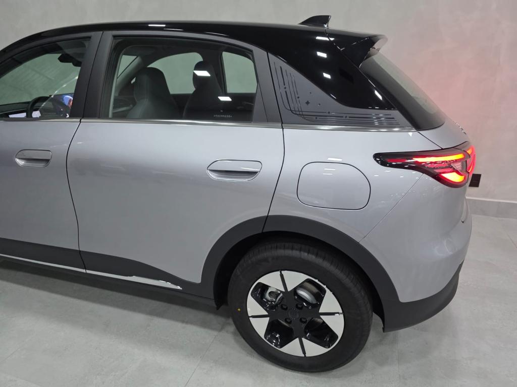 GEELY EX2 - Foto