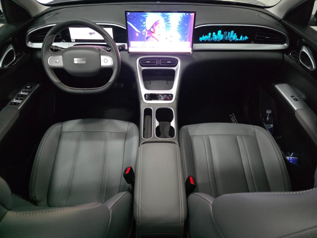 GEELY EX2 - Foto