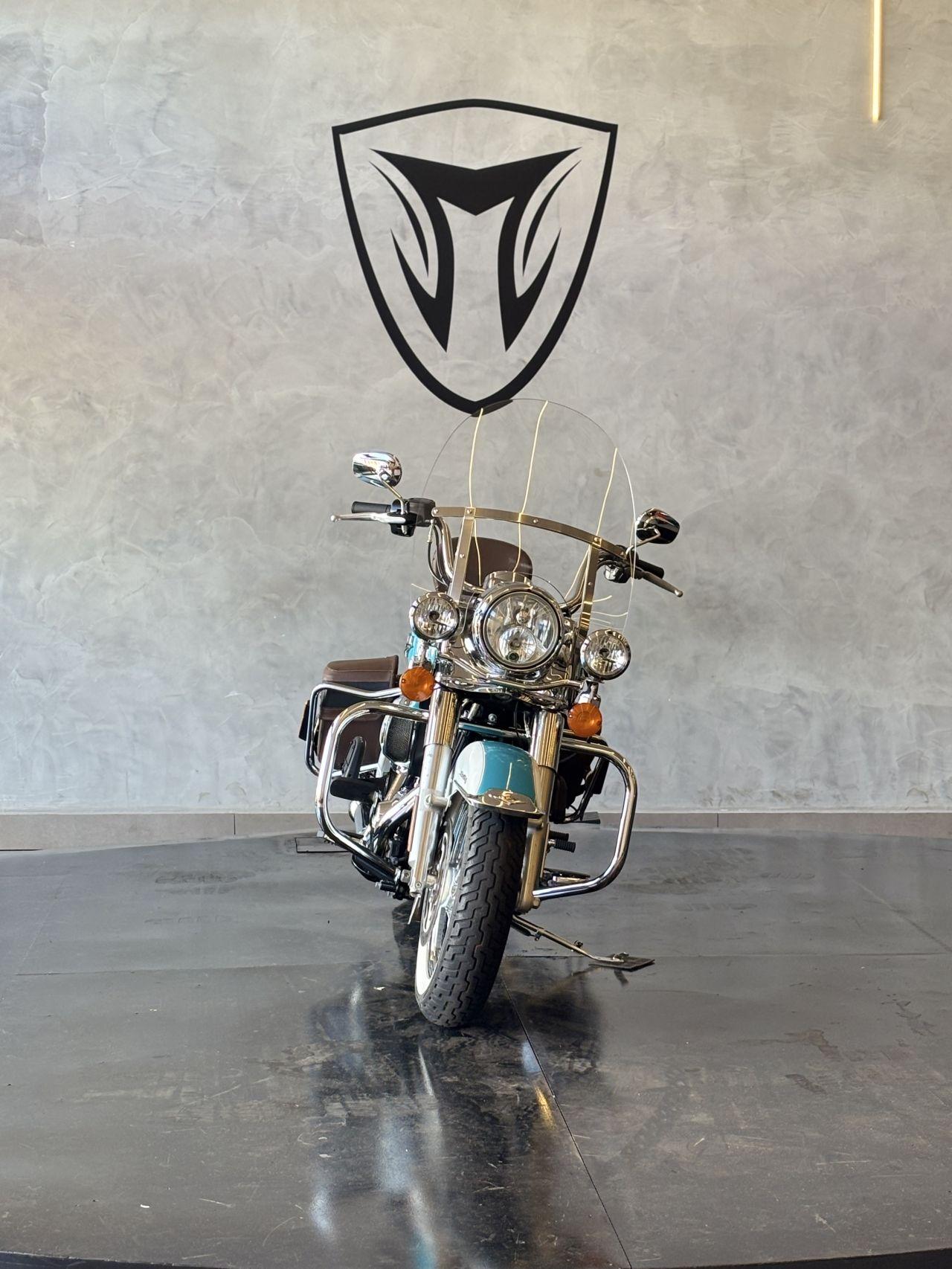 HARLEY DAVIDSON Road King - Foto