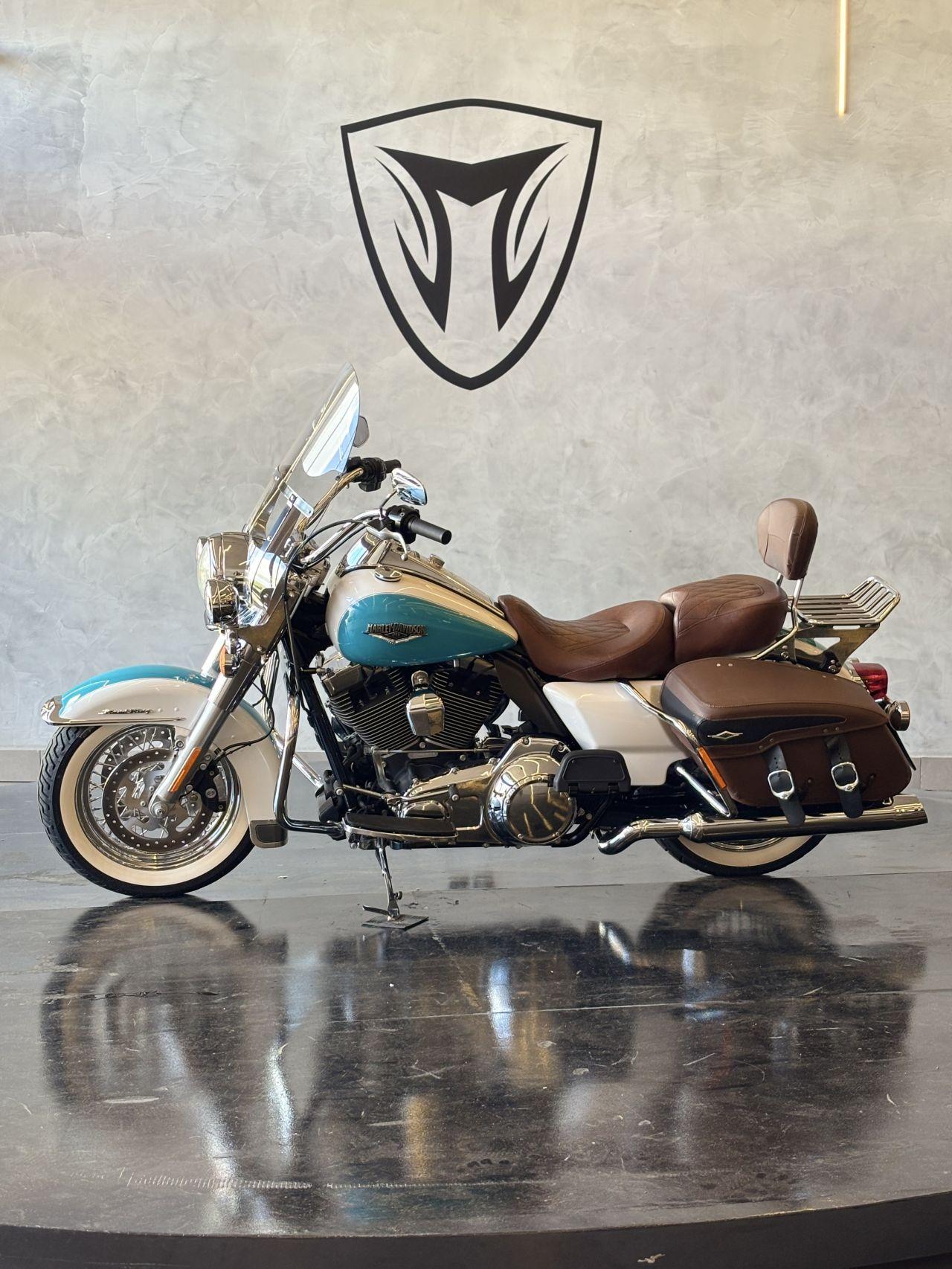 HARLEY DAVIDSON Road King - Foto