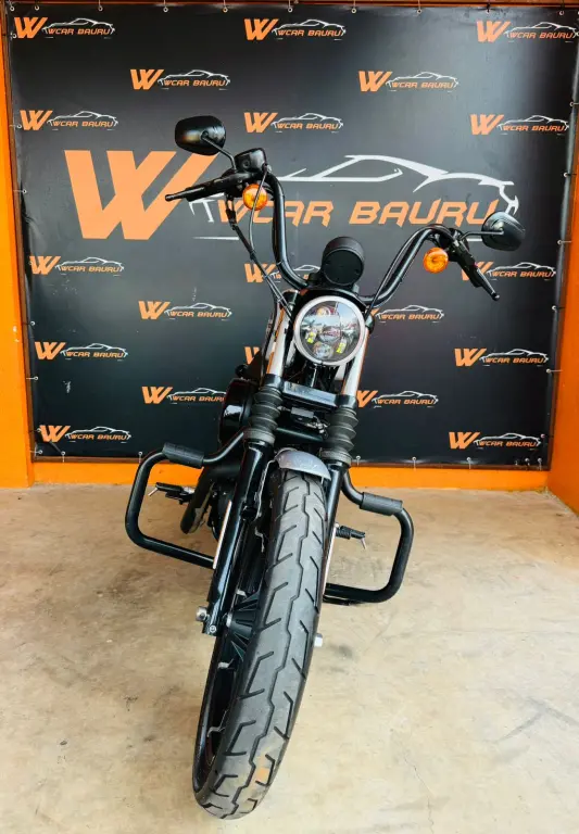 HARLEY DAVIDSON Sportster XL 1200 - Foto